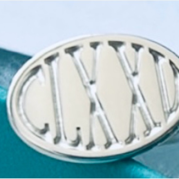 Authentic Tiffany & Co. 175th Anniversary Sterling Silver Oval Cufflinks - Picture 4 of 4